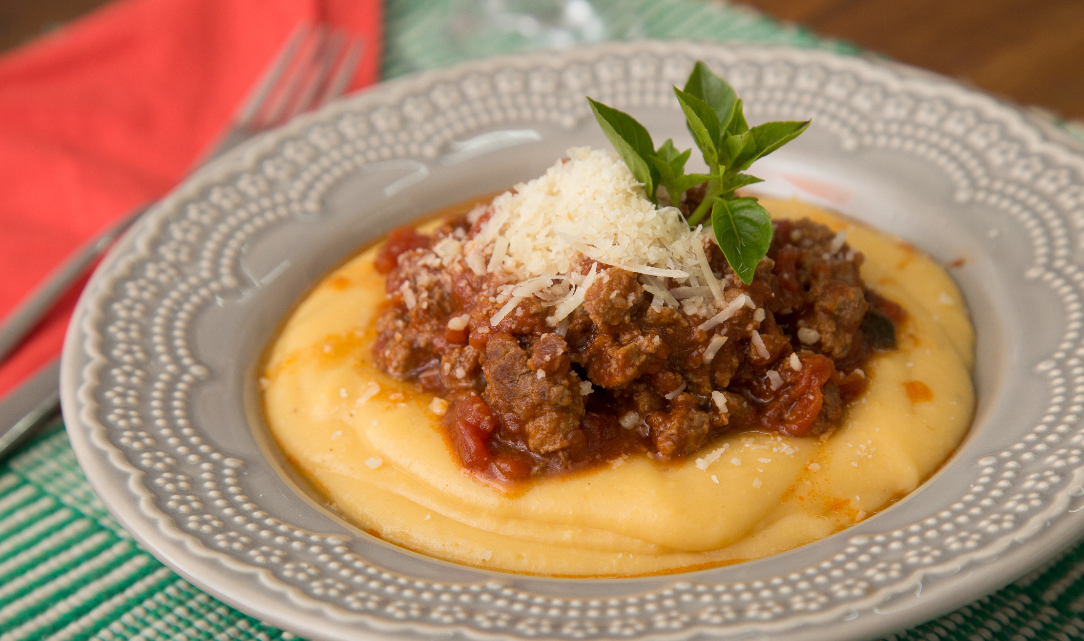 Polenta com carne moída