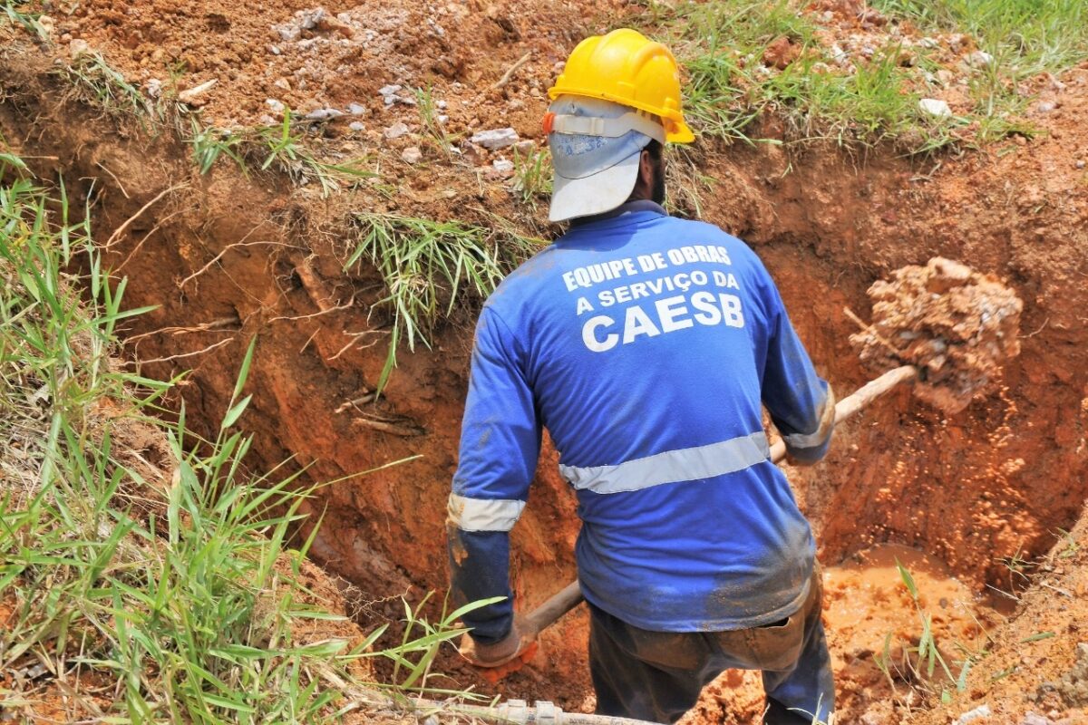 Cuidados com a rede de esgoto e a caixa de gordura na época das chuvas