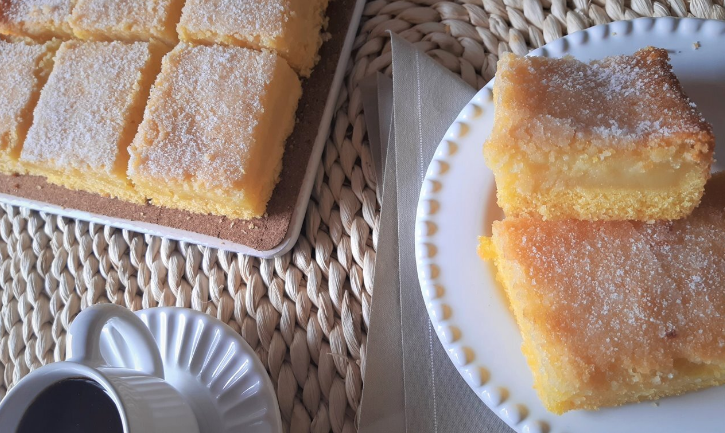 Bolo de Fubá Com Queijo