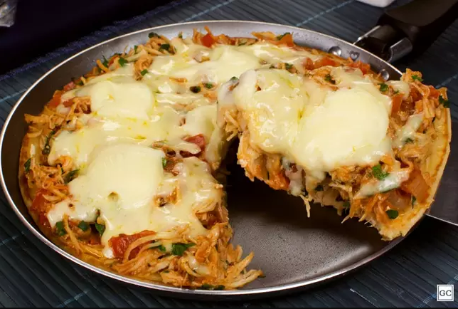 Torta de Frango com Requeijão Cremoso