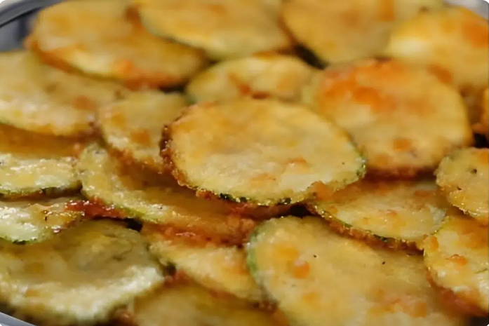 Chips de Abobrinha com Parmesão