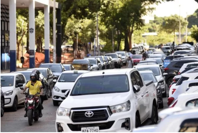 Número de infrações por estacionamento irregular aumenta 44,46% no DF