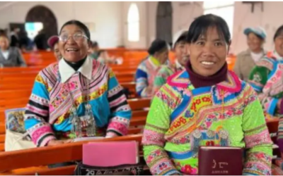 Comunidade na China recebe Bíblia traduzida pela 1ª vez após 100 anos