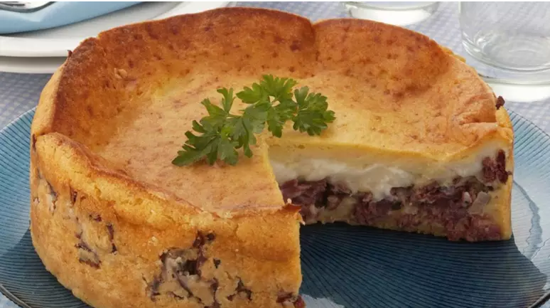 Torta de Mandioquinha e Carne-Seca