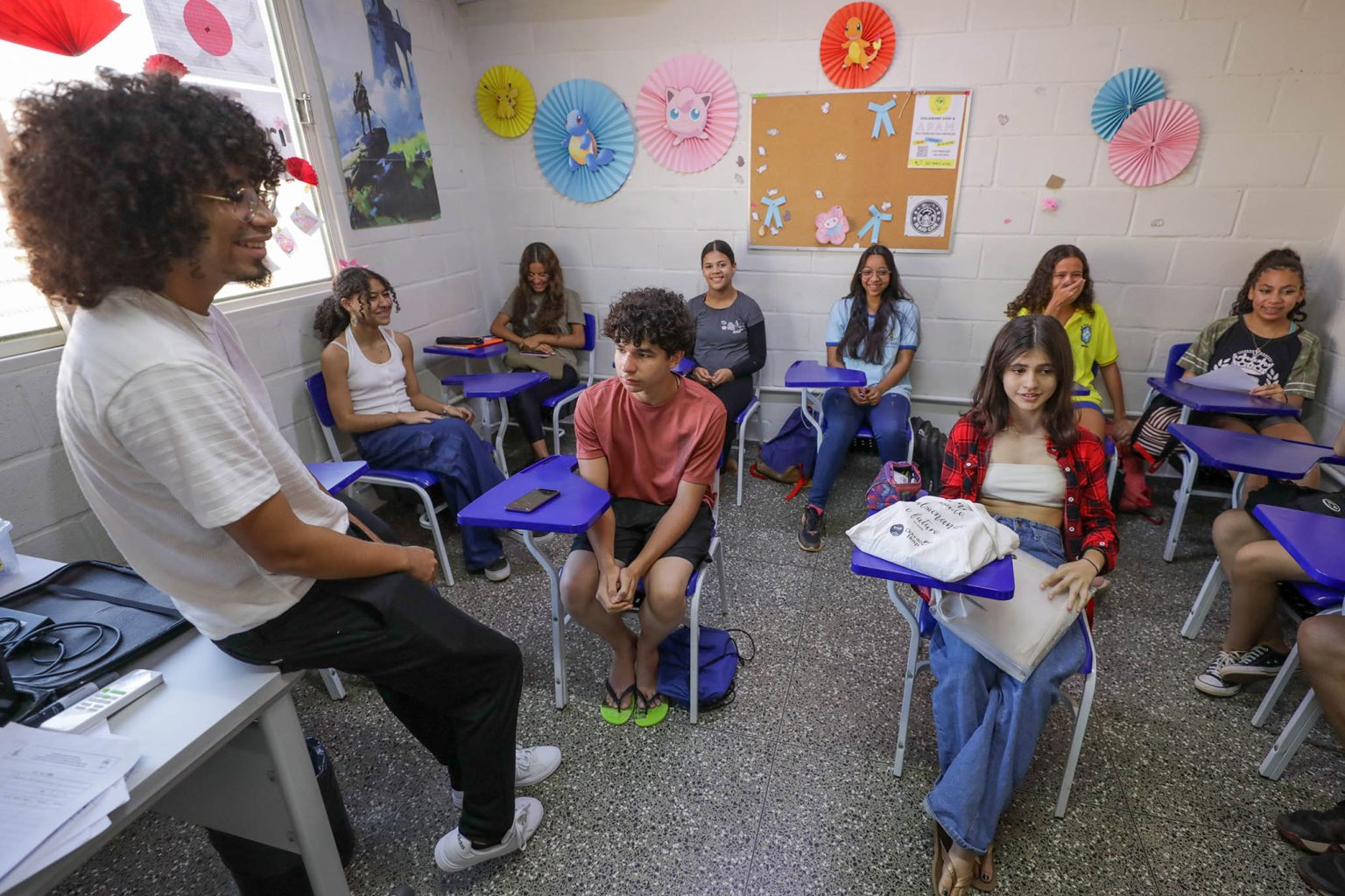 Centros de línguas ampliam horizontes e caminhos profissionais de alunos da rede pública e das comunidades