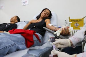 Estudantes do CEM 01 de São Sebastião reforçam estoques do Hemocentro