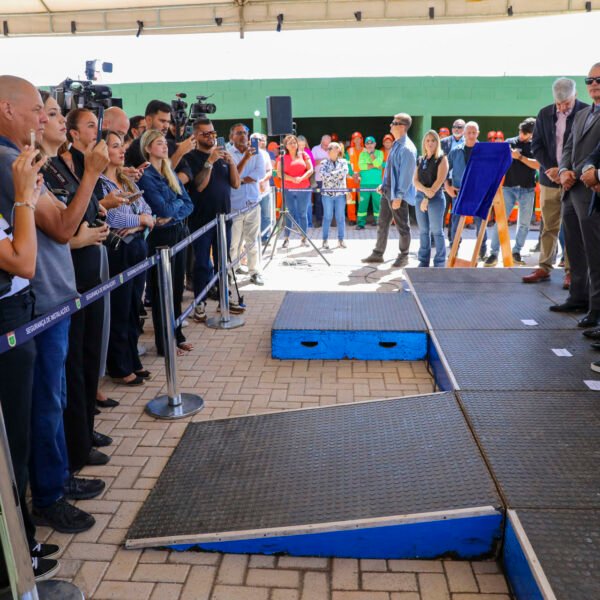 Riacho Fundo II ganha primeiro papa-entulho e amplia descarte correto&hellip;