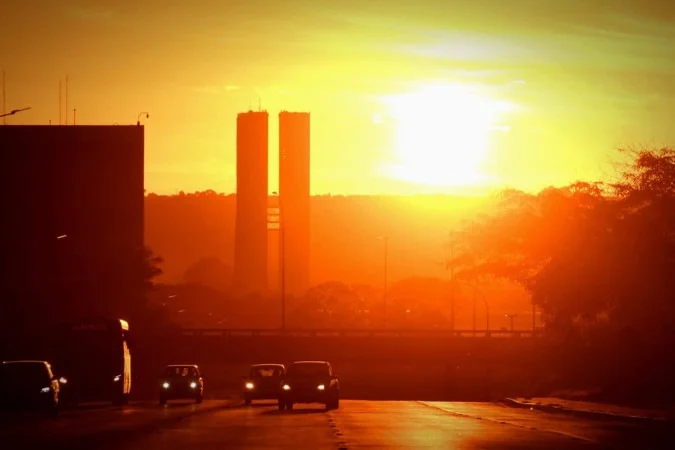 Previsão do tempo: céu limpo e sol marcam a segunda-feira&hellip;