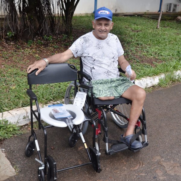Pacientes da rede pública recebem cadeiras de rodas e de&hellip;
