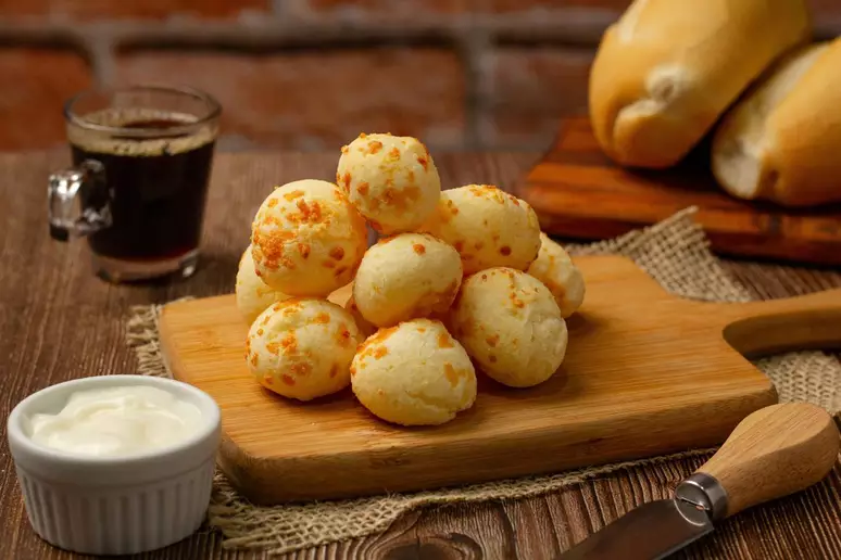 Pão de Queijo de Tapioca na Air Fryer
