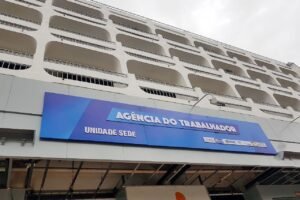 Agências do trabalhador oferecem mais de mil vagas de emprego nesta terça-feira (26)