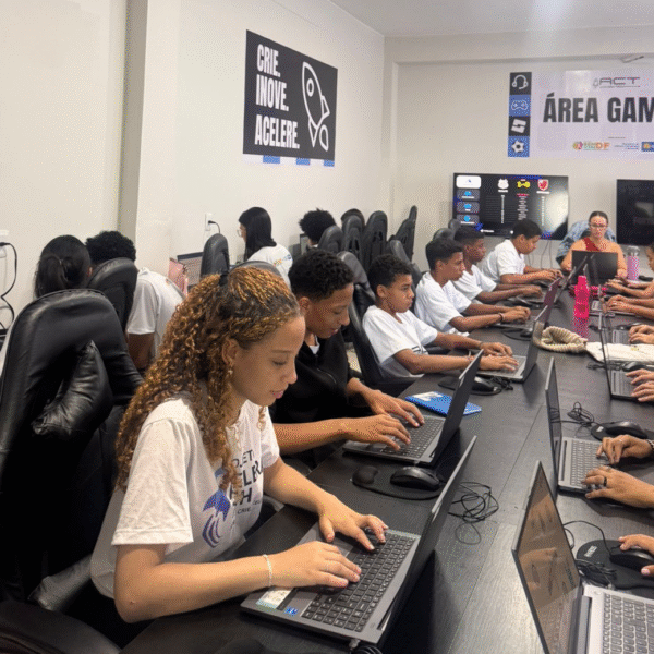 Projeto Acelera Tech forma alunos em Santa Maria 