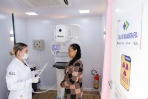 Carreta do programa Agora Tem Especialistas reforça atendimento à saúde da mulher no Gama