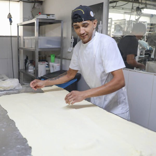 Curso gratuito de panificação e gastronomia tem 50 vagas disponíveis 