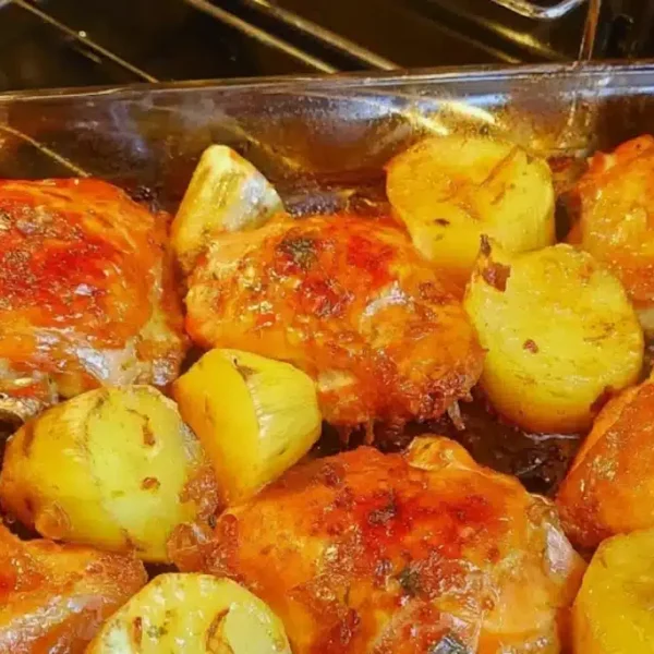 Coxas marinadas na Laranja e Batatas Douradas