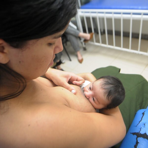 Campanha Agosto Dourado reforça aleitamento materno como compromisso coletivo