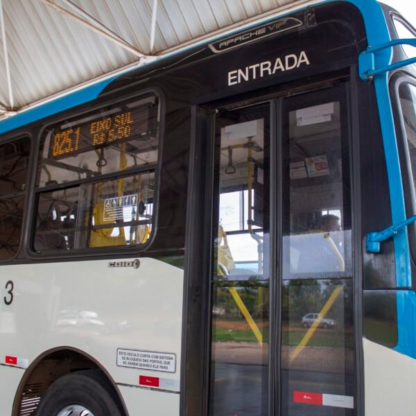 Transporte coletivo terá mais viagens nas linhas de Água Quente