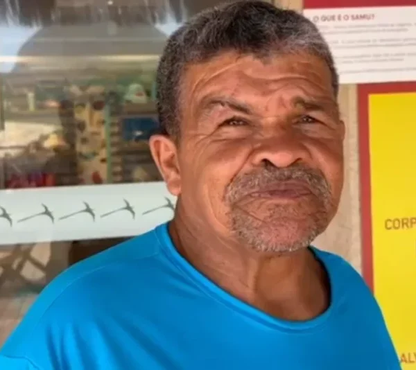 Analfabeto evangeliza Fernando de Noronha recitando a Bíblia há 20&hellip;