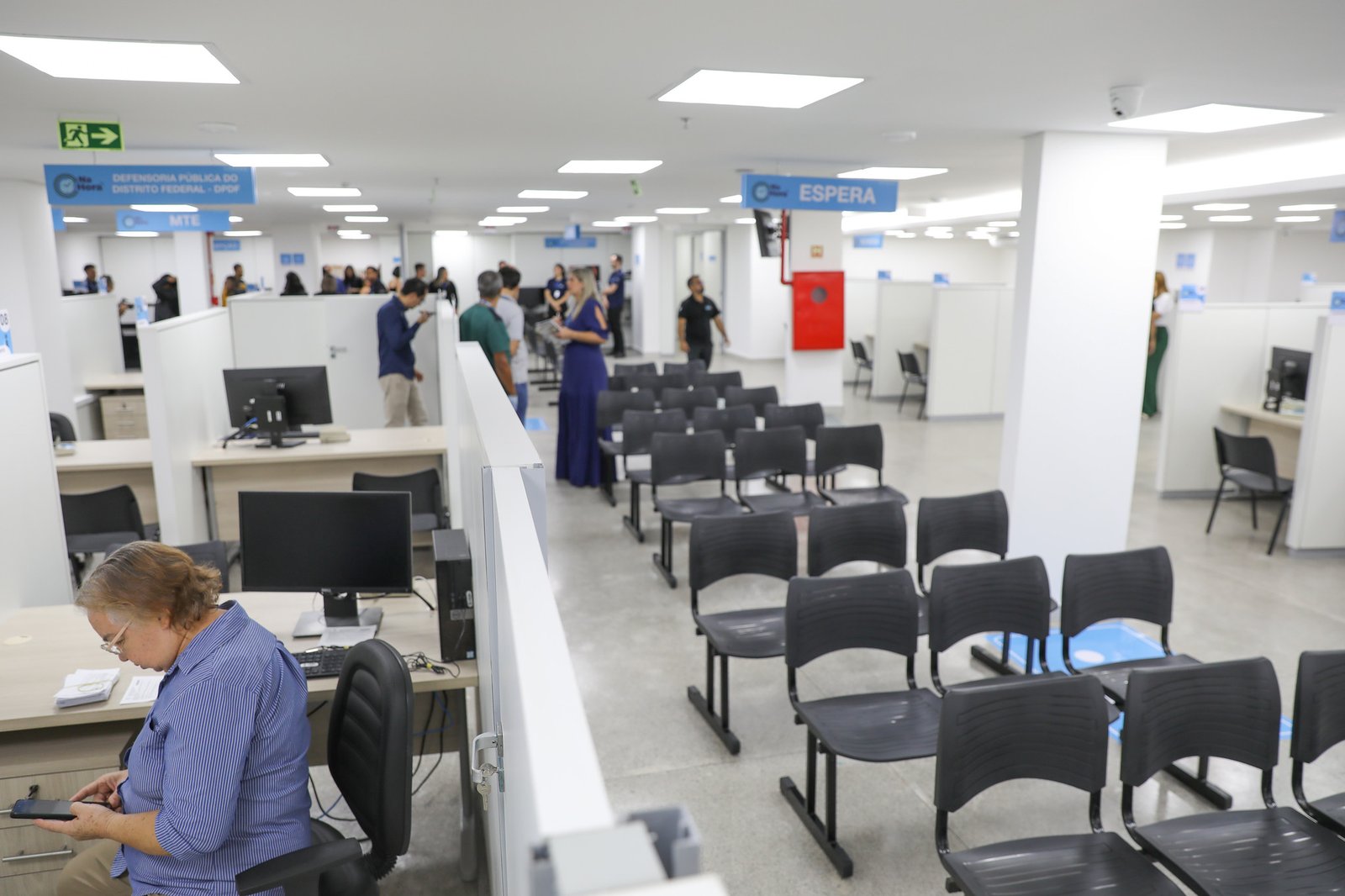 Postos de atendimento reúnem serviços de diferentes órgãos em oito unidades no DF