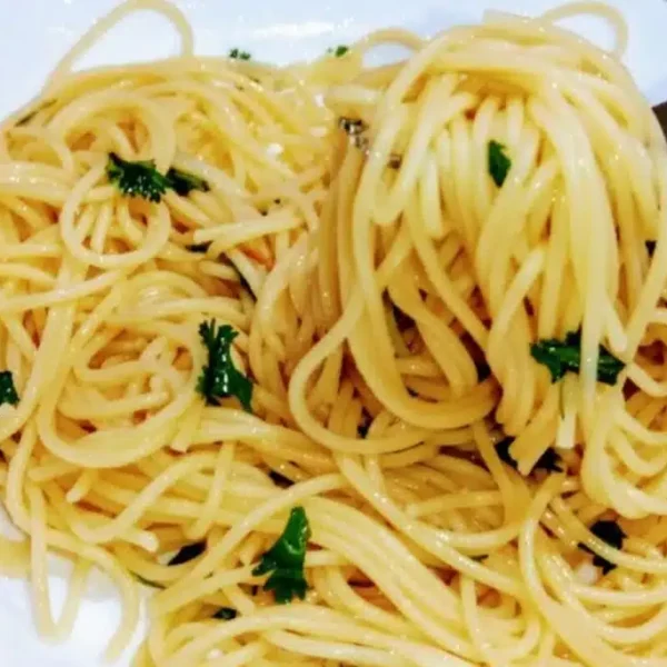 Macarrão Alho e Óleo 